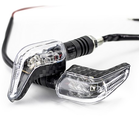 Direccionales para motocicleta universal carbon par led 1034